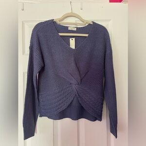 Francesca’s cropped blue sweater!